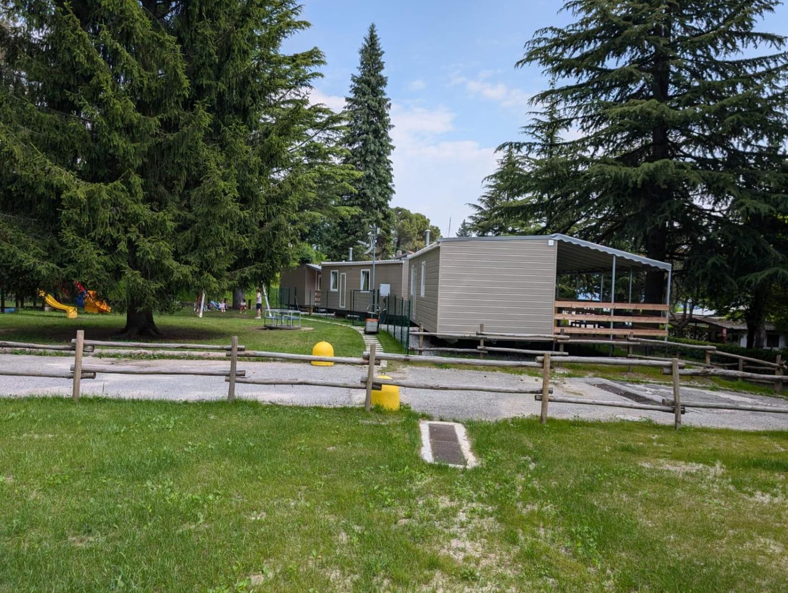 Campeggio Madonna Del Ghisallo Oliveto Lario ภายนอก รูปภาพ